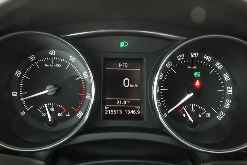 Škoda Superb (2012) Laurin&Klement 3.6 FSI V6 - fotka 8 z 18