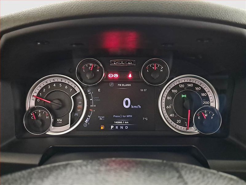 RAM 1500 (2022) 5.7 V8 Hemi - fotka 11 z 18