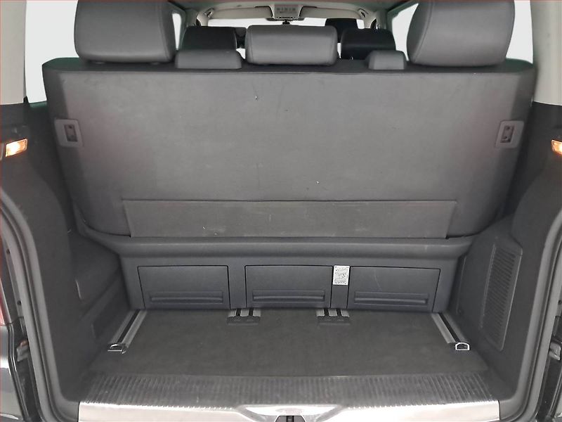 Volkswagen Multivan (2010) Highline 2.0 TDI 4Motion - fotka 14 z 19