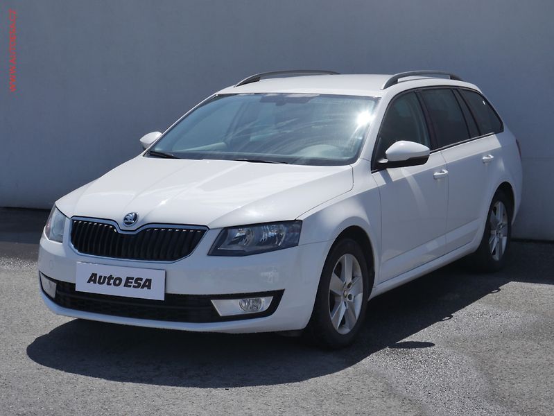 Škoda Octavia (2015) 2.0TDi, ČR, DSG, výhřev sed. - fotka 3 z 22