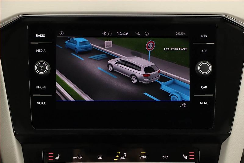 Volkswagen Passat (2022) 2.0 TDI - fotka 14 z 20
