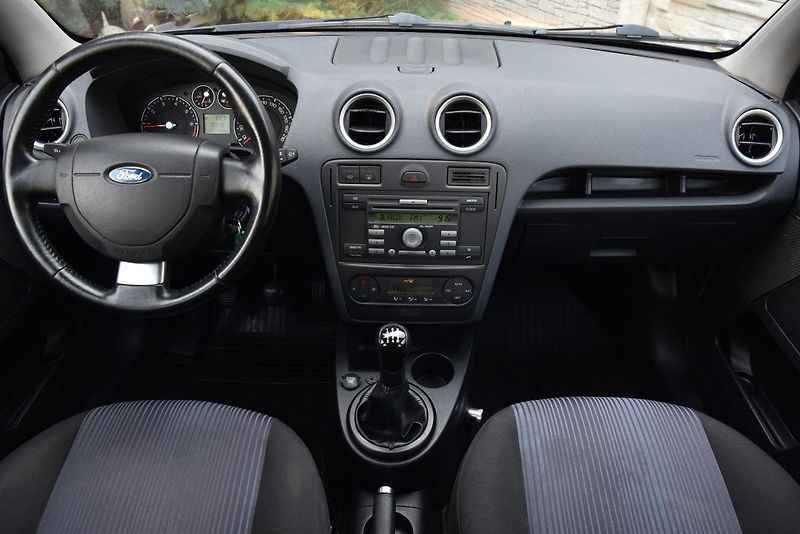 Ford Fusion 1.4 16V,DKLIMA,ALU,TZ,ROZVODY - fotka 26 z 42