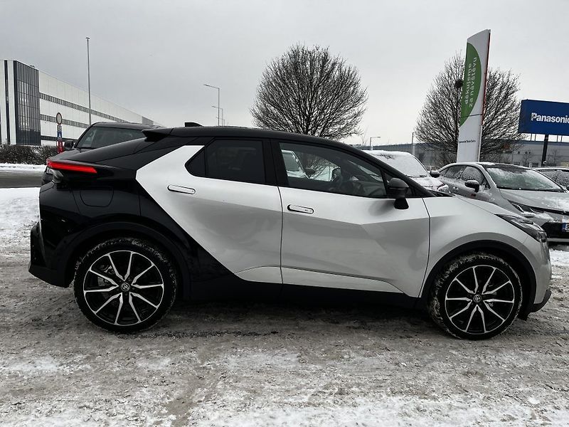 Toyota C-HR 2.0 Plug-in Hybrid ODBĚR IHNED - fotka 5 z 29