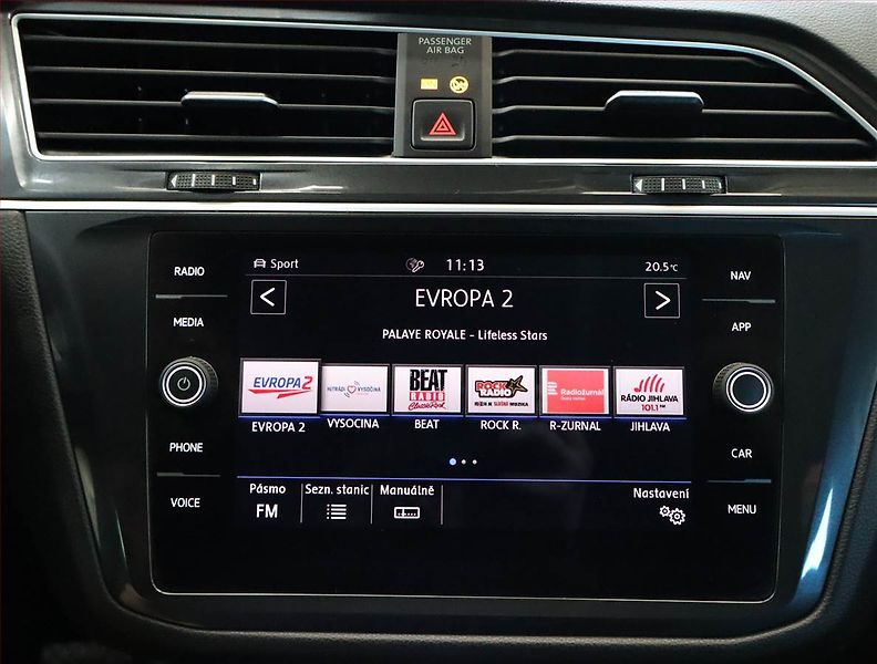 Volkswagen Tiguan (2019) Highline 2.0 TSI - fotka 16 z 25