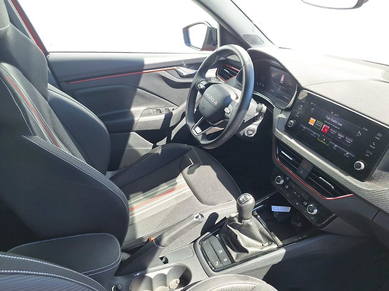 Škoda Kamiq (2025) 1.0 TSI /  85kW / 6MP / Monte - fotka 18 z 34