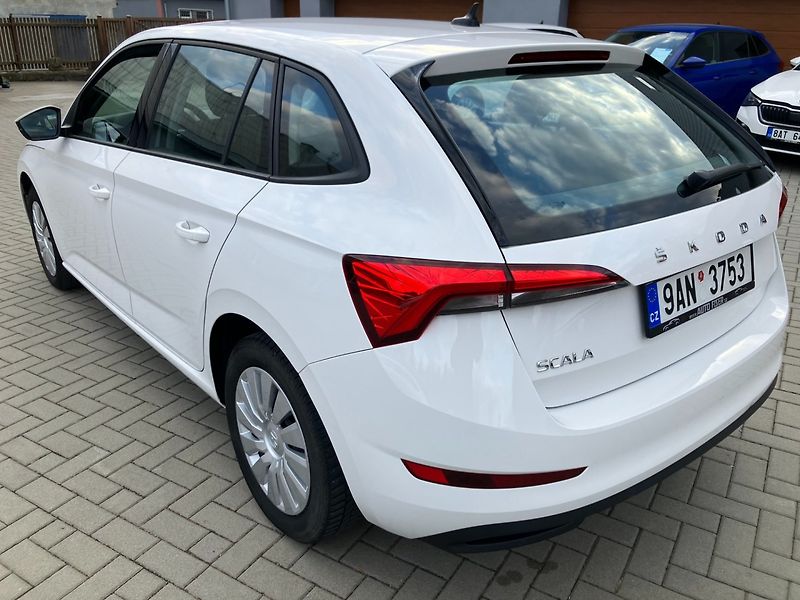 Škoda Scala (2022) 1.0TSI 70kW AMBITION - fotka 6 z 23