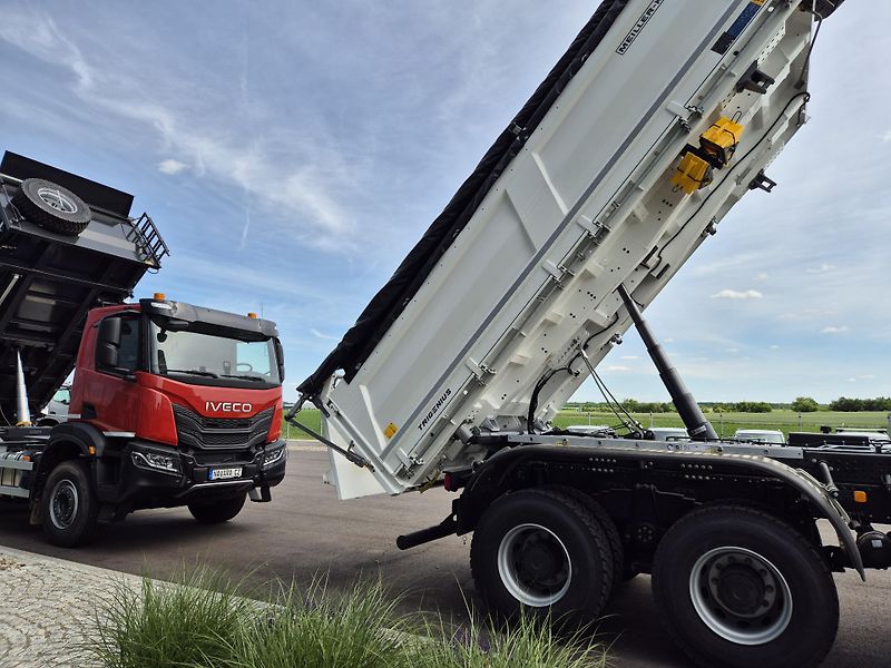 MAN TGS 33.520 6x6 MEILLER-KIPPER  - fotka 13 z 20