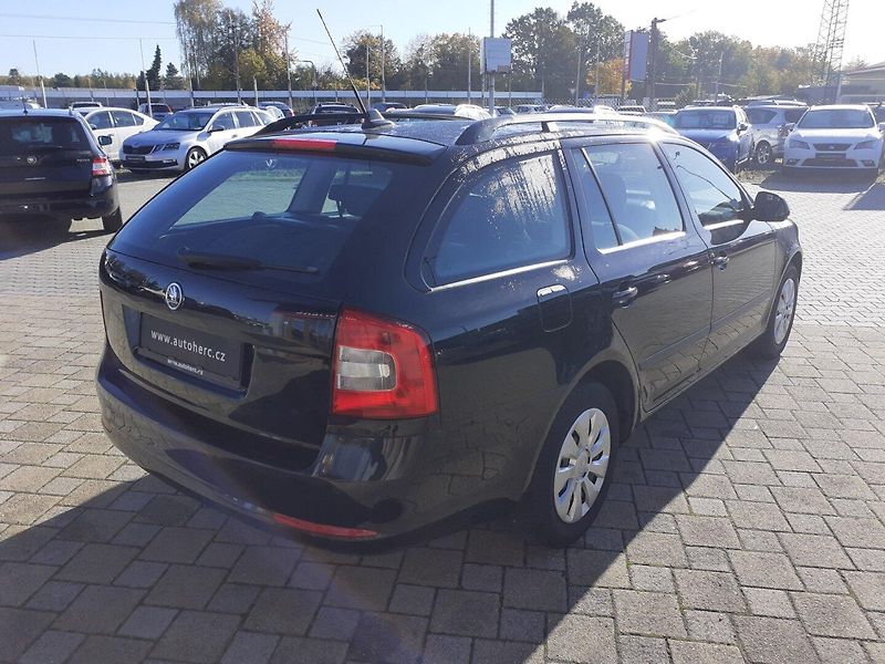 Škoda Octavia (2012) KOMBI 1.4 TSI - fotka 4 z 38