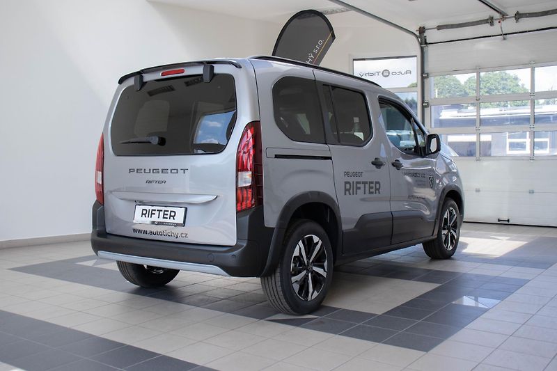 Peugeot Rifter GT DIESEL 130 AUT - fotka 6 z 15