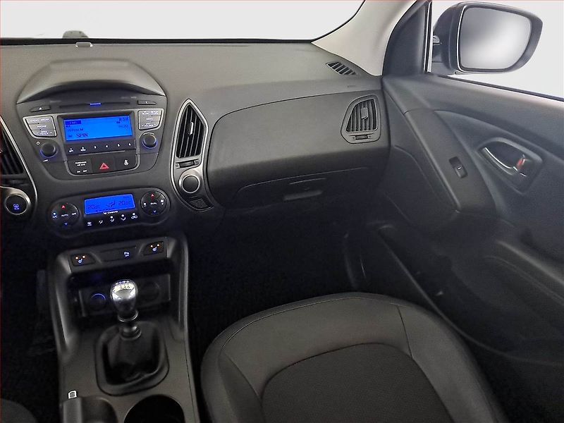 Hyundai ix35 (2015) 1.7 CRDi, Kůže, Tempomat - fotka 8 z 17