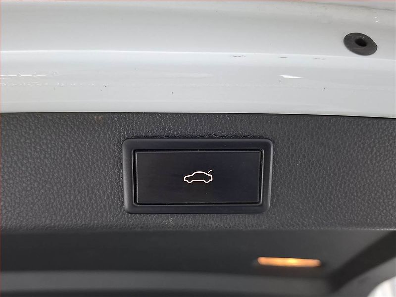 Škoda Superb (2018) Laurin&Klement 2.0 TSI - fotka 26 z 27