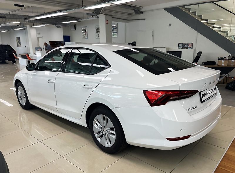 Škoda Octavia 1.0 TSI, AMBITION, ČR - fotka 4 z 26