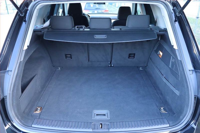 Volkswagen Touareg (2014) 3.0 TDI, 4X4, Automat - fotka 14 z 25