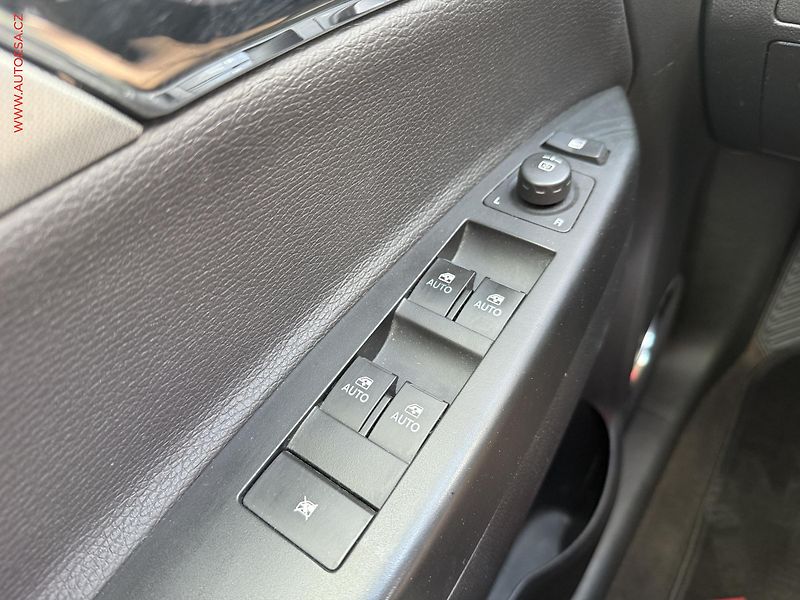 Opel Antara (2013) 2.2 CDTi 4x4, Cosmo, bixen - fotka 11 z 17