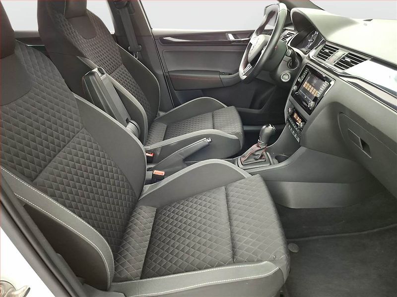 Škoda Rapid (2019) Monte Carlo 1.0 TSI, Automat - fotka 9 z 17