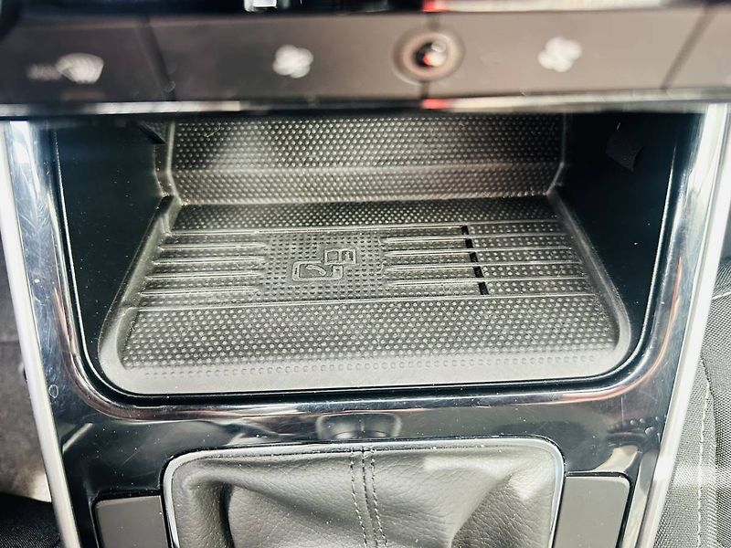 Škoda Fabia Top Selection 1,0TSI 85kW MT6/ - fotka 16 z 27