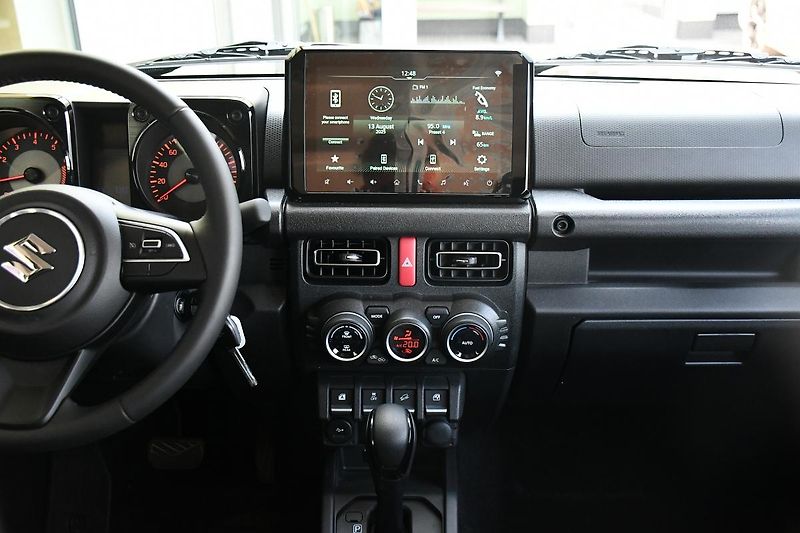 Suzuki Jimny 1,5 GLX AUTOMAT, 4X4 LONG - fotka 7 z 39