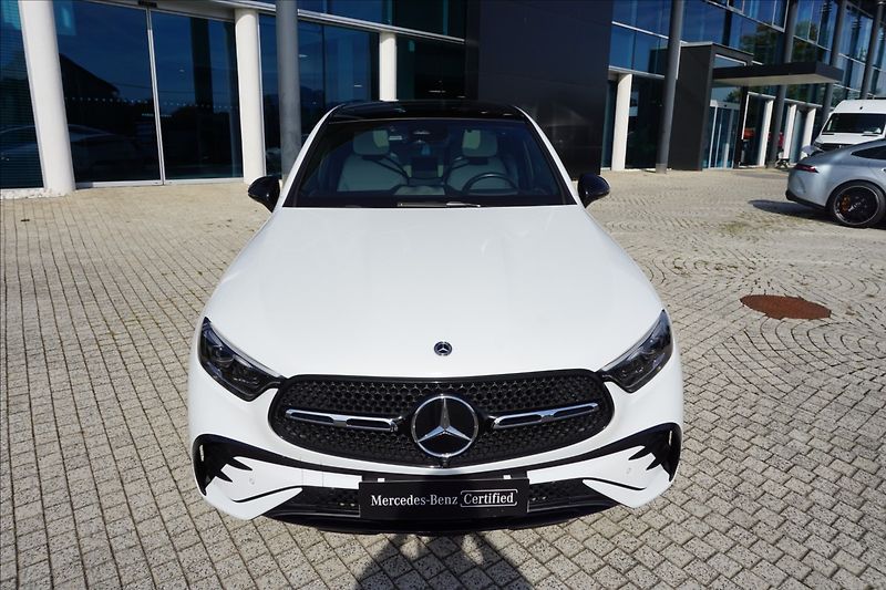Mercedes-Benz GLC 2,0 400e 4M kupé - fotka 2 z 17