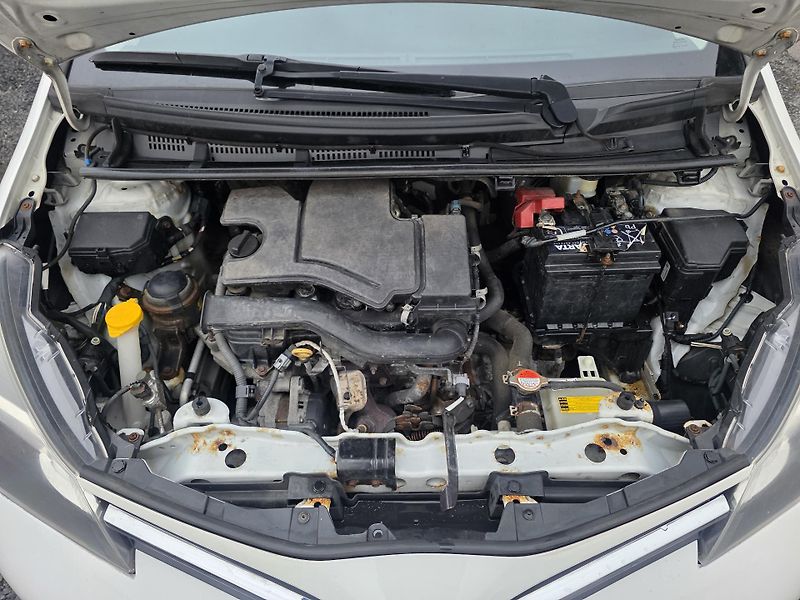 Toyota Yaris 1.0 VVTi Klimatizace  - fotka 19 z 19