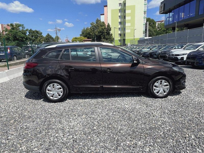 Renault Mégane (2015) 1.6,16V, 81kW, Life,1.Maj - fotka 6 z 30