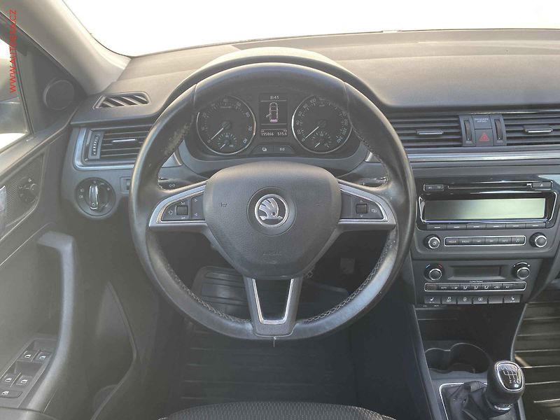 Škoda Rapid (2013) 1.2 TSi, Ambition, park. - fotka 11 z 16