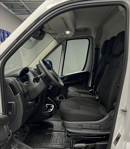 Toyota ProAce 2,2 D-4D AT ACTIVE L3H2 - fotka 8 z 15
