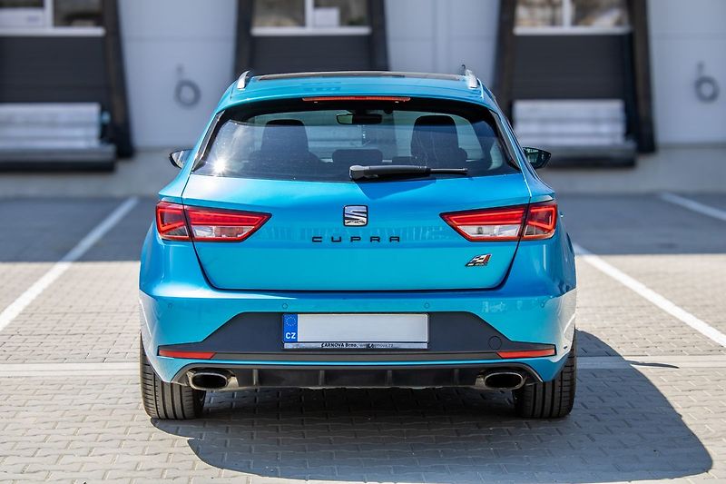 Seat Leon Cupra ST 2016 - fotka 5 z 40