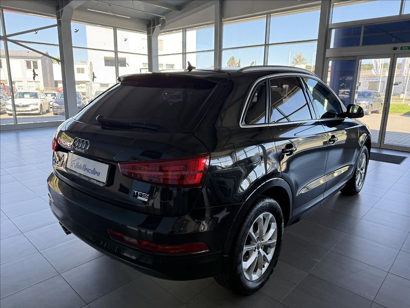 Audi Q3 1,4   TSI 110kW,SERVISKA,TAŽNE - fotka 6 z 24