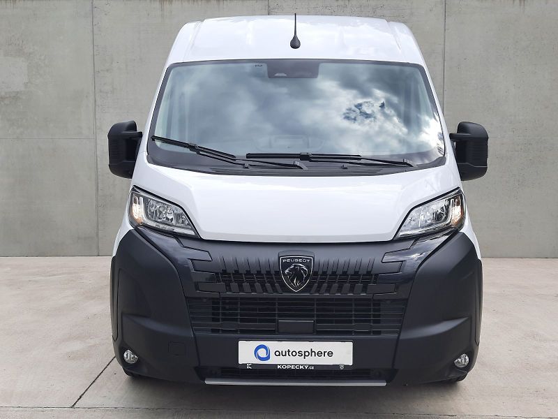 Peugeot Boxer (2025) FG 3000 L2H2 BHDi 140k MAN6 - fotka 2 z 9