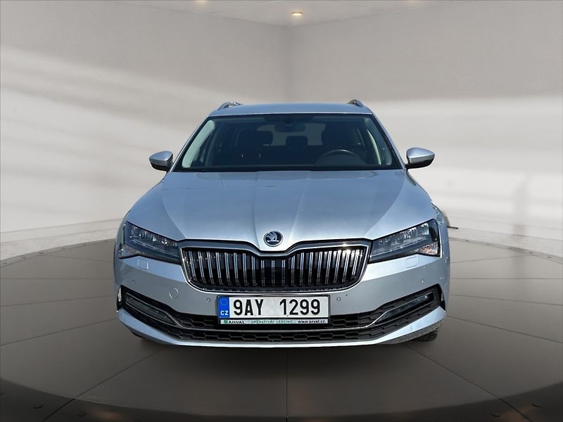 Škoda Superb 2,0 TDI Style AT - fotka 2 z 11