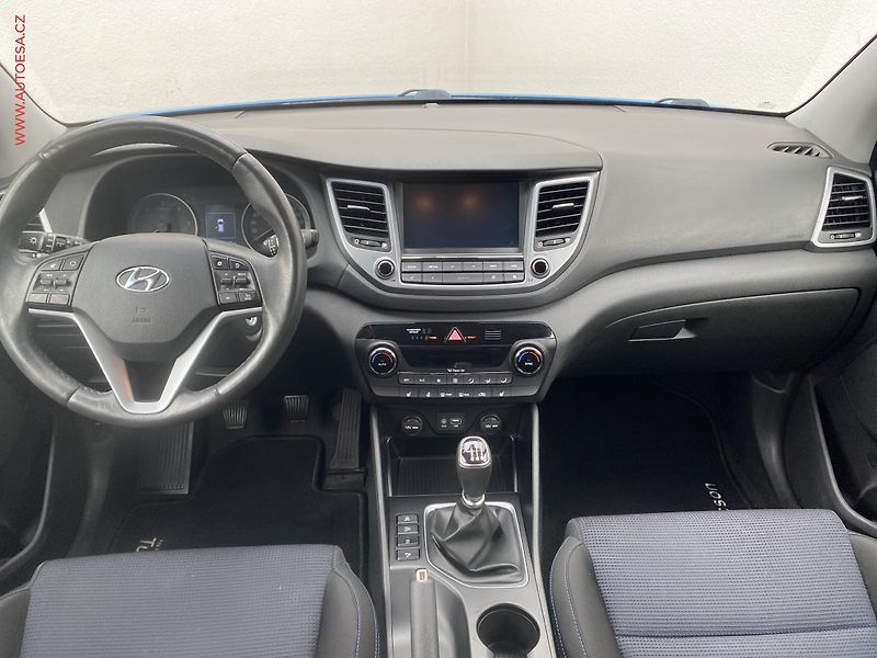 Hyundai Tucson (2016) 1.7 CRDi 2WD, ČR, Trikolor - fotka 8 z 16