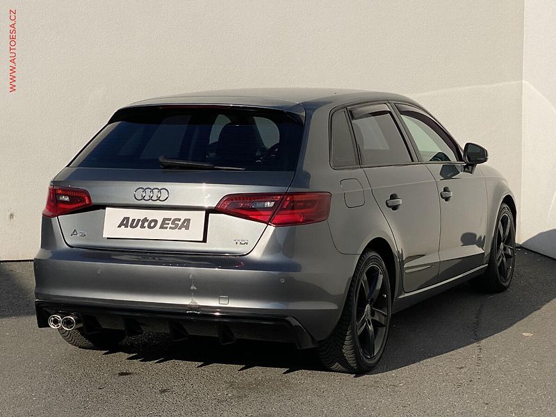 Audi A3 (2016) 1.6TDi, ČR, S-line, bixen - fotka 4 z 19