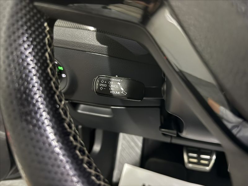 Škoda Superb 2,0   TDI 4x4 DSG SPORTLINE - fotka 14 z 39