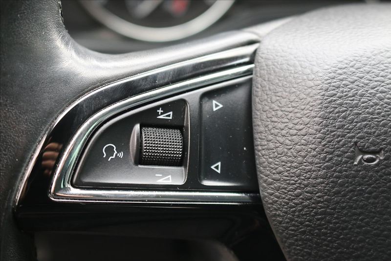 Škoda Superb 2,0 110Kw, ČR, Tažné - fotka 15 z 47