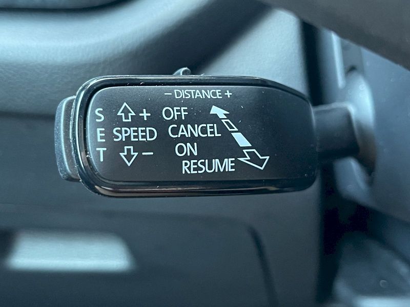 Škoda Octavia (2025) Exclusive Selection 2.0 TDI 11 - fotka 8 z 35