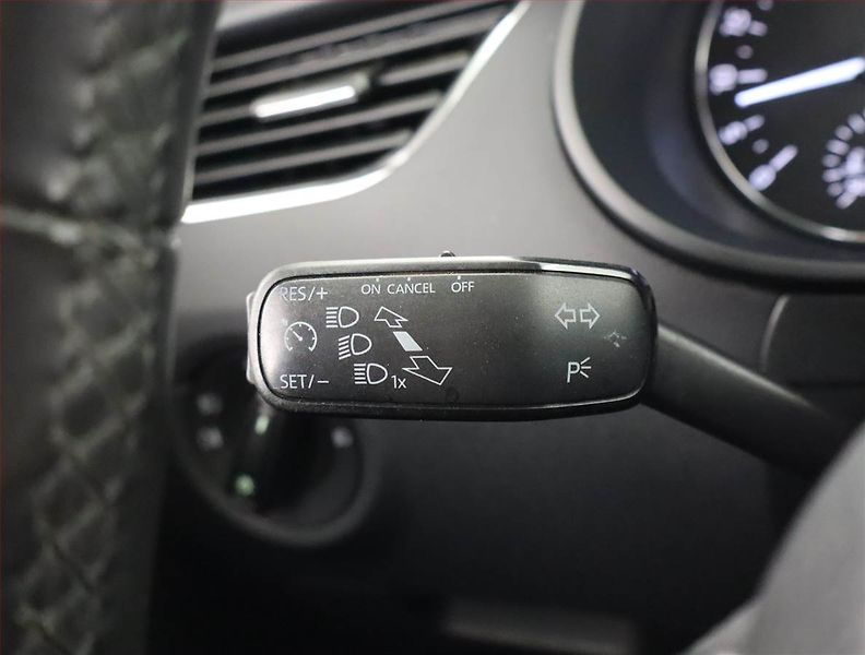 Škoda Octavia (2014) Elegance 1.6 TDI, Navi, Xenony - fotka 23 z 23