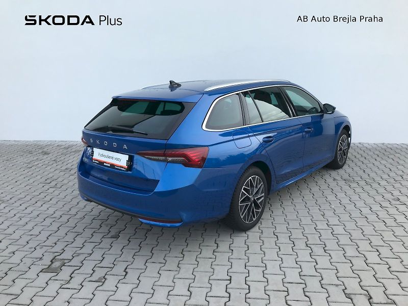 Škoda Octavia (2025) COMBI TOP SELECTION 2,0 TDI 11 - fotka 2 z 28