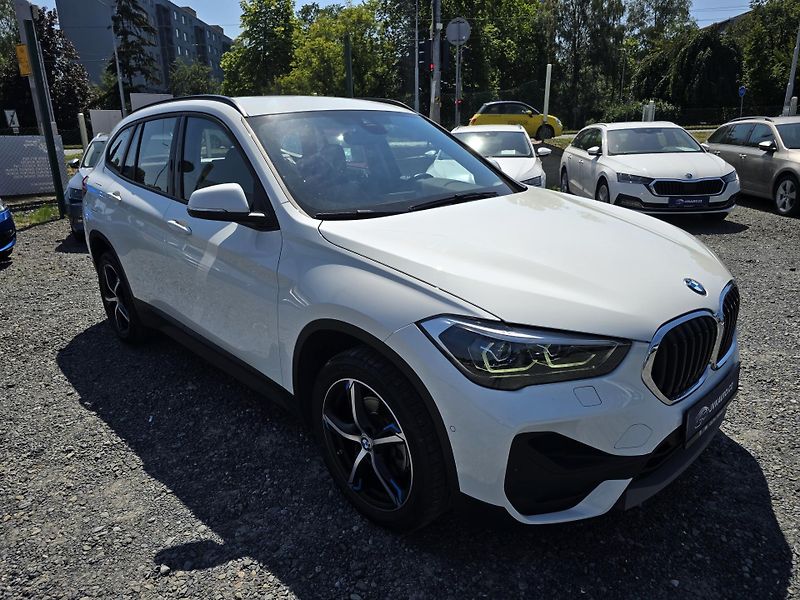 BMW X1 sDrive18d NAVI LED TOP STAV ČR - fotka 11 z 29