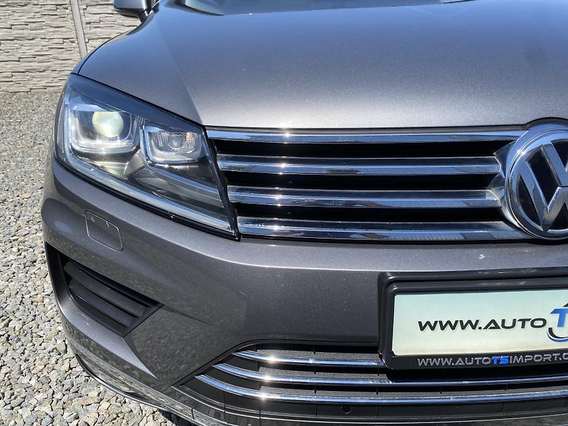 Volkswagen Touareg 3.0TDi 4x4 FL 2017 ELEGANCE 1A - fotka 74 z 176