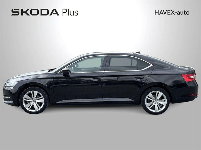 Škoda Superb (2022) 2.0 TDI Ambition - fotka 3 z 32