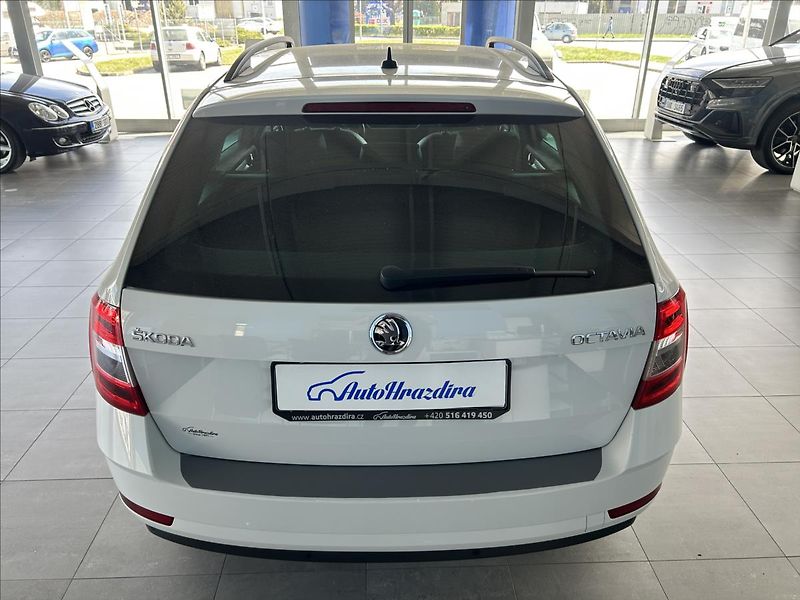 Škoda Octavia 1,0   TSI 85kW,TAŽNÉ,NAVIGACE - fotka 5 z 27