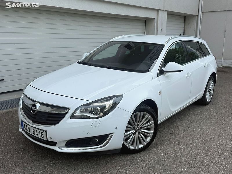 Opel Insignia (2015) 2.0CDTi, 120kw Původ ČR 4x4 - fotka 1 z 22