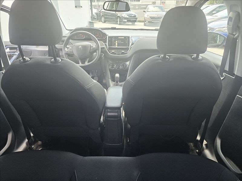 Peugeot 208 1,2 i Actice klima - fotka 24 z 40