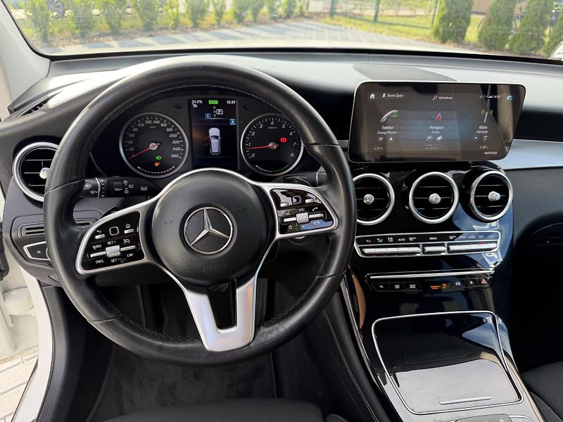 Mercedes-Benz GLC (2020) 200 / 140 kw / 4matic - fotka 21 z 22
