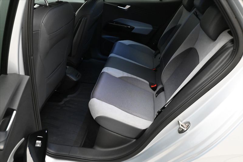 Volkswagen ID.3 Pro Business 150kW 58kWh SOH-8 - fotka 14 z 28
