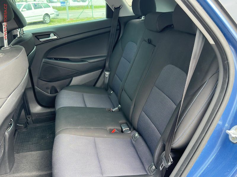 Hyundai Tucson (2016) 2.0 CRDi 4x4, ČR, AC, výhřev - fotka 10 z 21