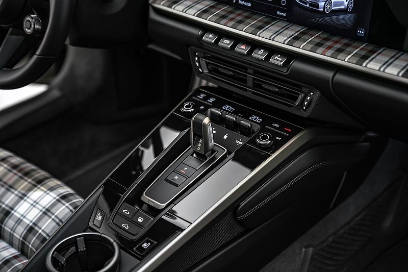 Porsche 911 TURBO 50 YEARS Keramiky Pano - fotka 19 z 30