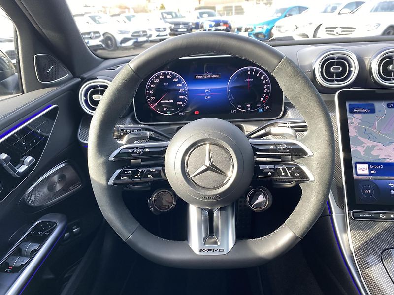 Mercedes-Benz Třídy C AMG C 63 S E PERFORMANCE - fotka 12 z 27
