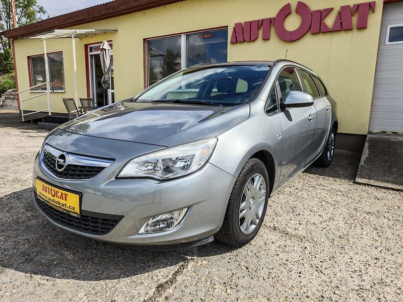 Opel Astra (2012) 1.4i 16V LPG Klima/1MAJ/ESP - fotka 7 z 23
