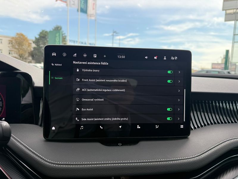 Škoda Superb Sportline 2.0TSI 150kw DSG - fotka 16 z 27